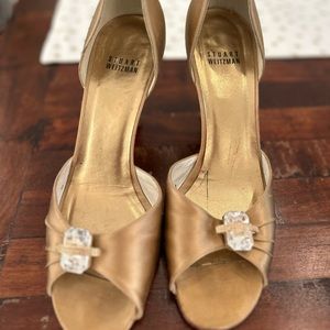 Stuart Weitzman Size 8 gold silk heels with rhinestone